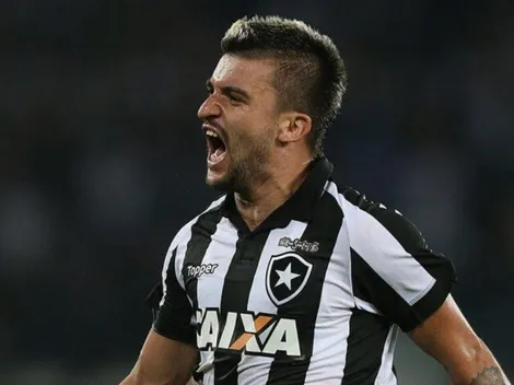 Victor Luis será operado e desfalca o Botafogo