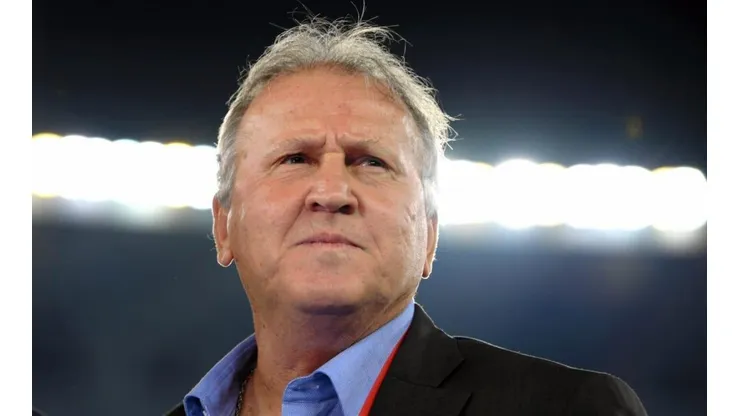 Zico aprova Torrent, mas admite que torcia por outro treinador