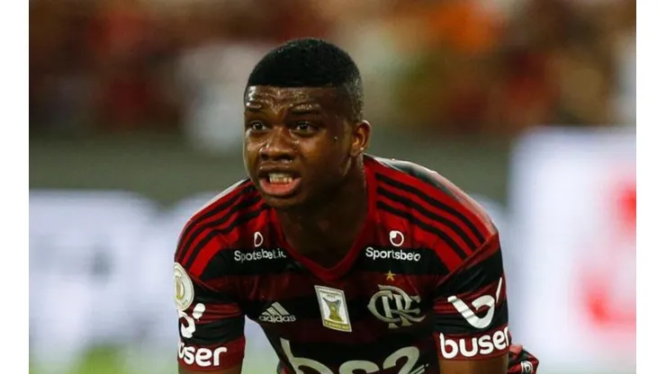 Almería-ESP faz proposta de R$ 18 milhões por Lincoln