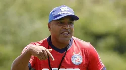 Roger define titularidade de meia-atacante contra o Náutico