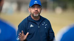 Enderson encaminha substitutos de Jadsom e Maurício