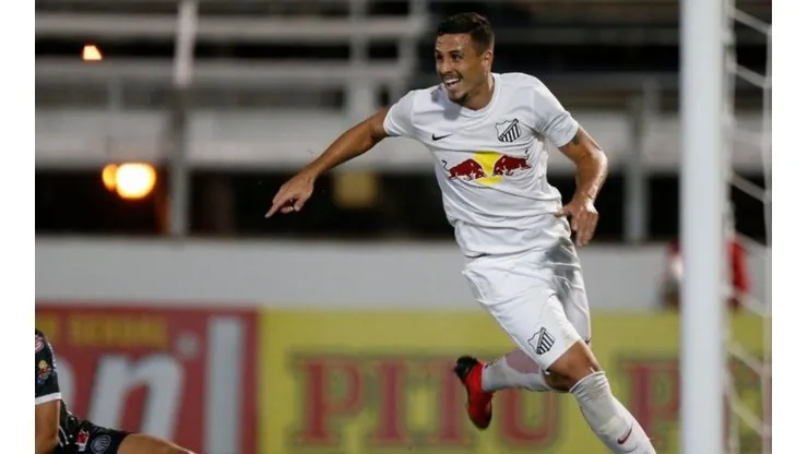 Vasco acerta troca com Bragantino pelo atacante Matheus Peixoto