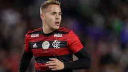 Piris da Motta e atacante do Fla devem se transferir a Portugal