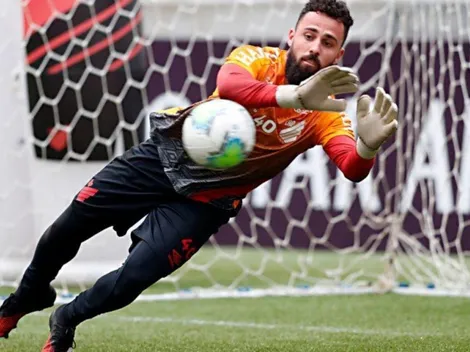 Athletico topa negociar Jandrei e pede lateral do Atlético-MG