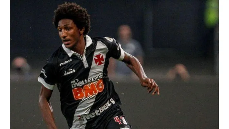 Vasco projeta venda de Talles Magno