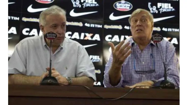 Roberto de Andrade e Adauto fazem Corinthians sair no prejuízo com atacante
