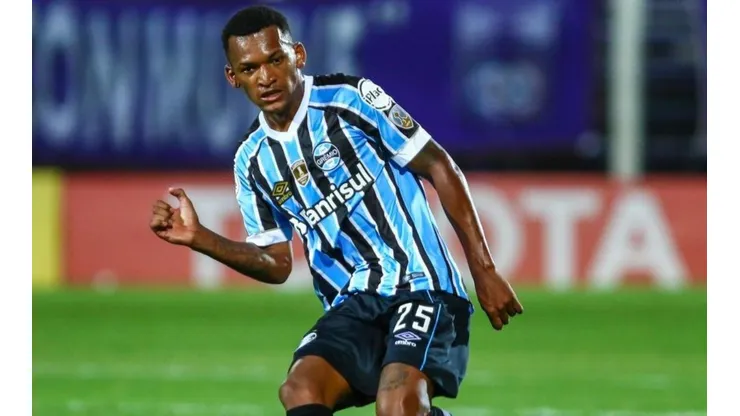 Grêmio observa saída de Jaílson do Fenerbahce-TUR