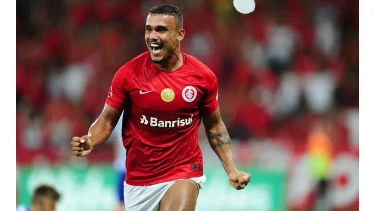 Inter toma atitude sobre futuro de Pottker, com contrato próximo do fim