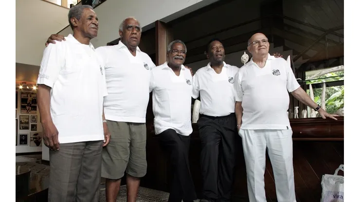 Ídolo do Santos é internado