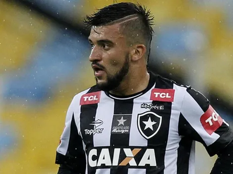 Botafogo pode usar trunfo contra o Palmeiras para contar com Victor Luis