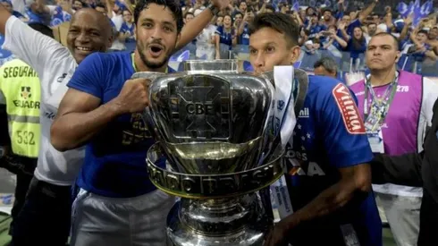 Medalhão do Cruzeiro sofre acidente de carro na região metropolitana de BH