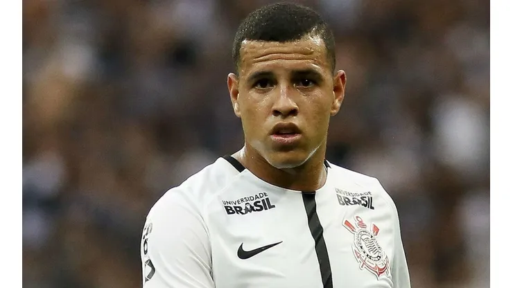 Sidcley "rouba a cena" em retorno do Corinthians