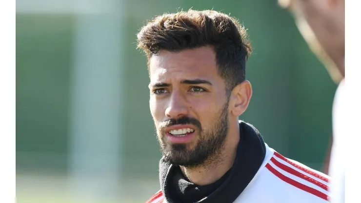 Pablo Marí recebe má notícia após lesão no Arsenal e Fla monitora