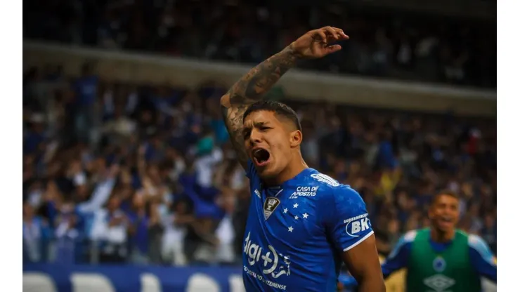 Cruzeiro planeja reviravolta por Lucas Romero e define situação de lateral