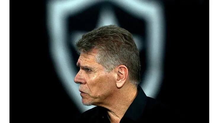 Botafogo ameaça tomar medidas drásticas se não tiver até dia 30 para treinar