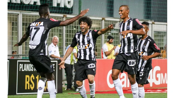 Meia dispensado por Sampaoli entra na mira do Botafogo