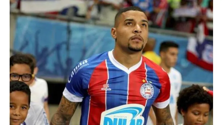 Presidente do Bahia define futuro de Gregore
