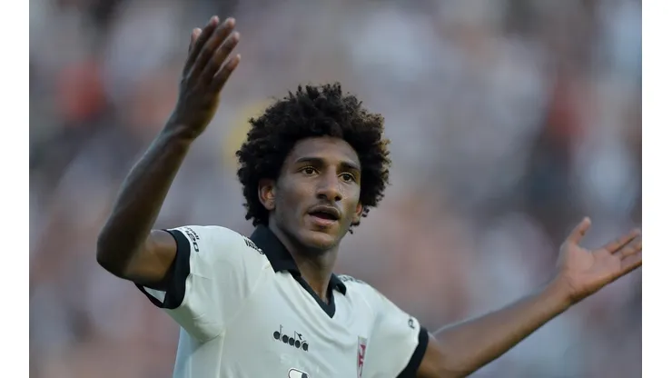 Vasco define situação e bate o martelo sobre futuro de Talles Magno