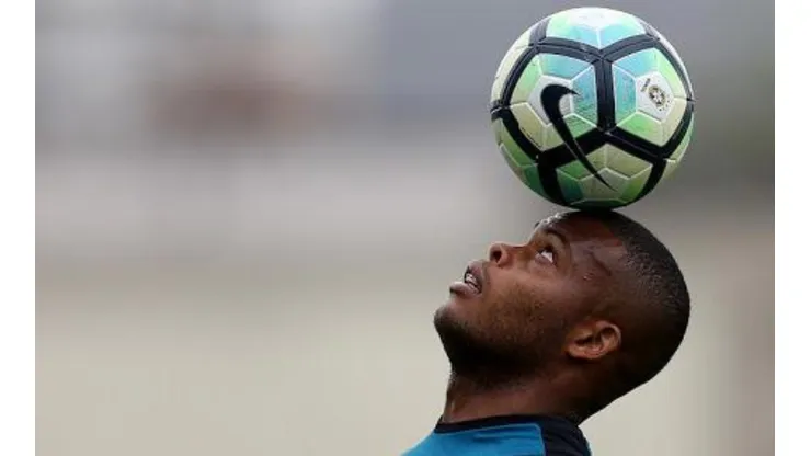 Após Vinícius Tanque, outro atacante também pode deixar o Botafogo