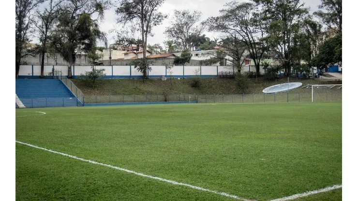 Incêndio atinge estrutura da Toca da Raposa I, CT do Cruzeiro