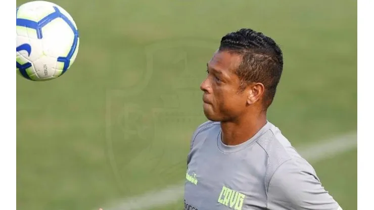 Guarín desabafa sobre covid-19 e diz que não vê mais televisão durante quarentena