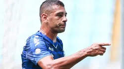 Integração da base ganhar força com Renato