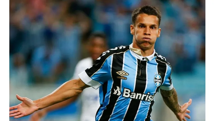Ferreira só poupa Renato de ação na Justiça contra o Grêmio