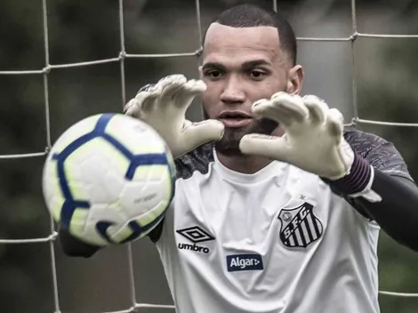 Everson abre o jogo sobre redução salarial no Santos