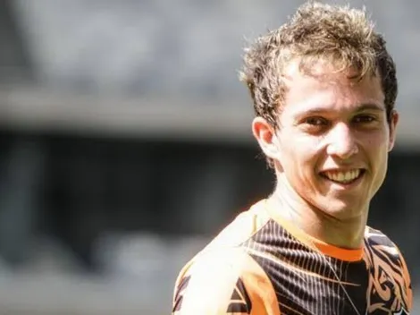 Bernard voltou a “zoar” o Cruzeiro com história de pai de santo