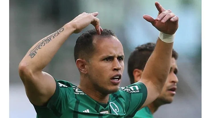 Guerra se "revolta" com falta de espaço no Palmeiras