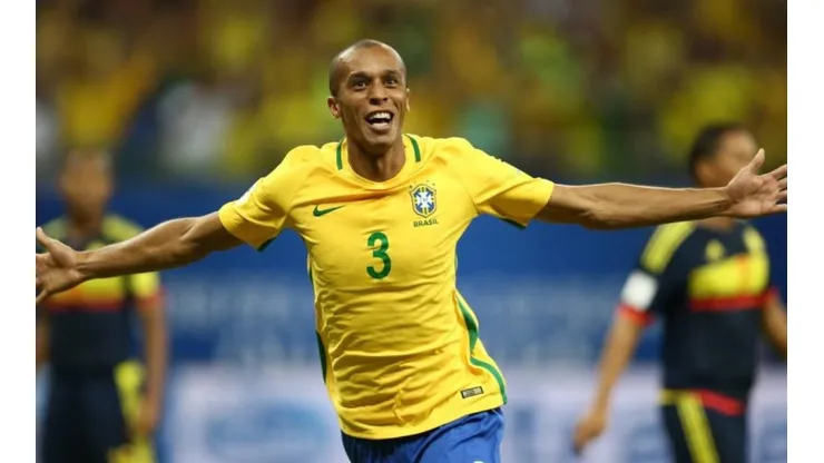 Sonho do Coritiba de repatriar Miranda ganha concorrência para 2021