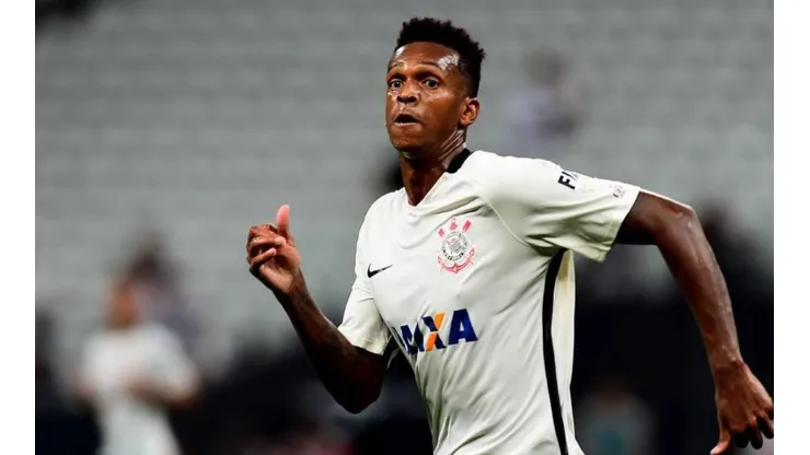 Jô define data para voltar para o Corinthians