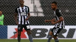 Caio Alexandre: negociando permanência (Foto: Vitor Silva/Botafogo/Divulgação)