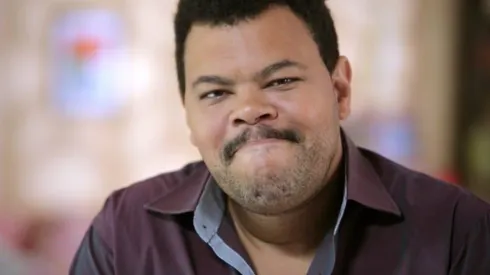 Participante do BBB, Babu Santana questiona permanência de Gabigol no Flamengo