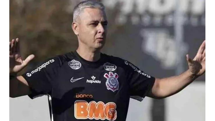 Neto informa que Tiago Nunes será demitido no Corinthians