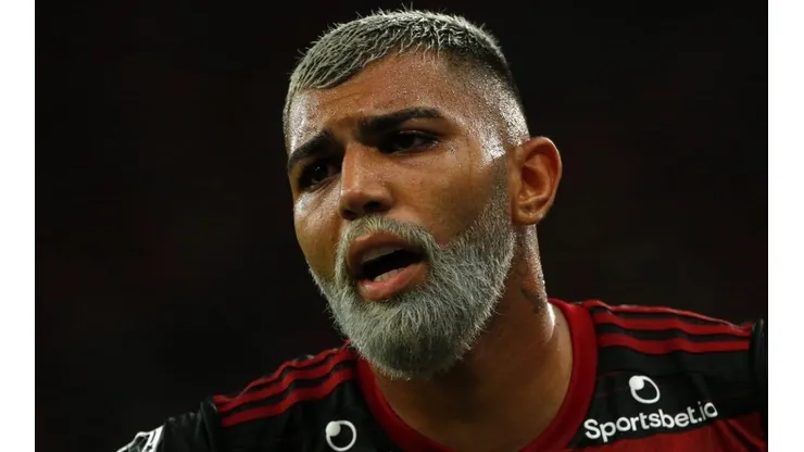 Corinthians e Vasco ofuscam Gabigol e lideram maiores contratações no Brasil
