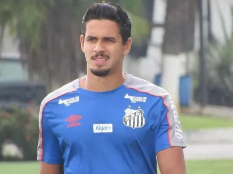 Santos não chega a acordo e decreta saída de zagueiro