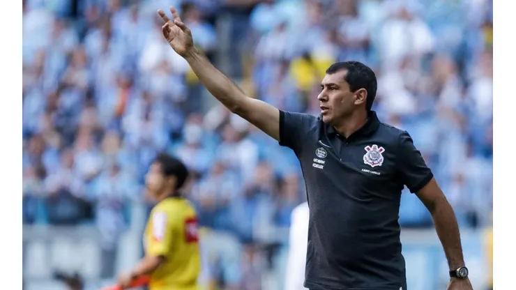 Fábio Carille dá sua opinião sobre dispensa de Ralf e auxiliar comenta trabalho de Tiago Nunes