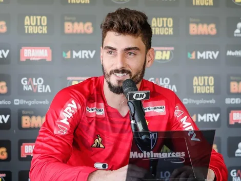 Rafael revela que vai emoldurar camisa da estreia no Atlético