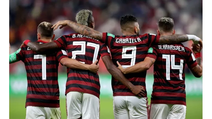 Peça de ataque do Fla machuca joelho e pode ficar de fora na Taça Rio