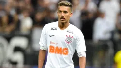 Corinthians pede e Benfica é direto para definir permanência de Pedrinho