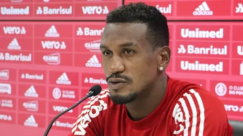 Edenilson revela que Coudet trocará o time do Inter caso os jogadores não sejam ofensivos