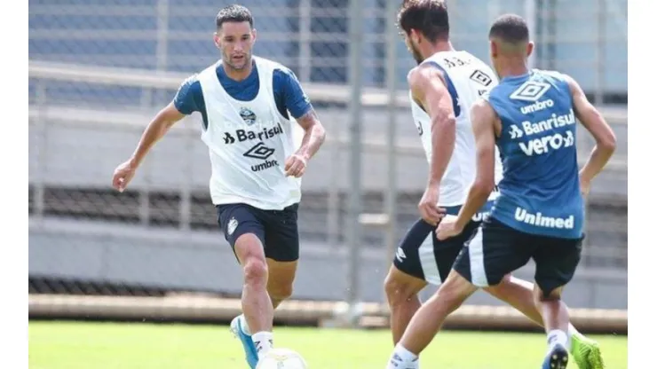 Renato confirma novidade entre os titulares para o duelo contra o Pelotas