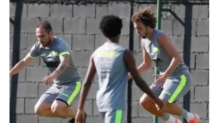 Vasco busca rescisão amigável com jogador fora dos planos de Abel Braga