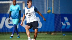 Treinamento encaminha companheiro de Geromel na zaga do Grêmio