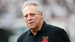 Diretoria do Vasco mira técnico campeão da Libertadores