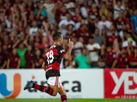 Michael comemora seu primeiro gol em clássico pelo Flamengo