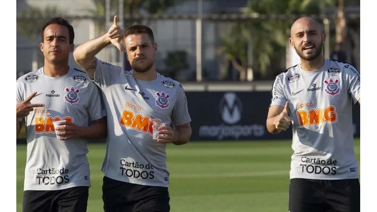 Cruzeiro está próximo de acerto com mais um reforço