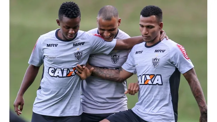 Sampaoli pede e jogador está perto de renovar com o Atlético