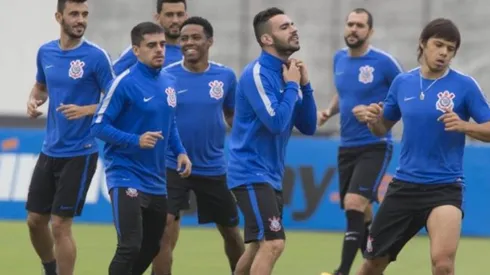 Jorge Nicola revela interesse de medalhão retornar ao Corinthians